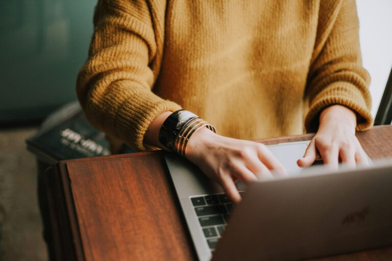 Read more about the article Hire a Philippines Virtual Assistant: Boost Your Productivity Effortlessly